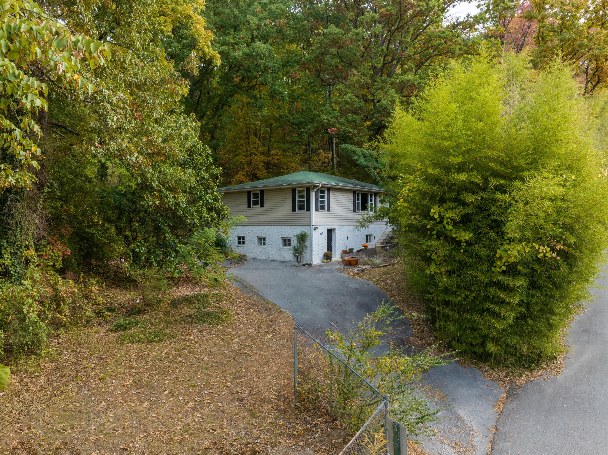 658 Gurley Street