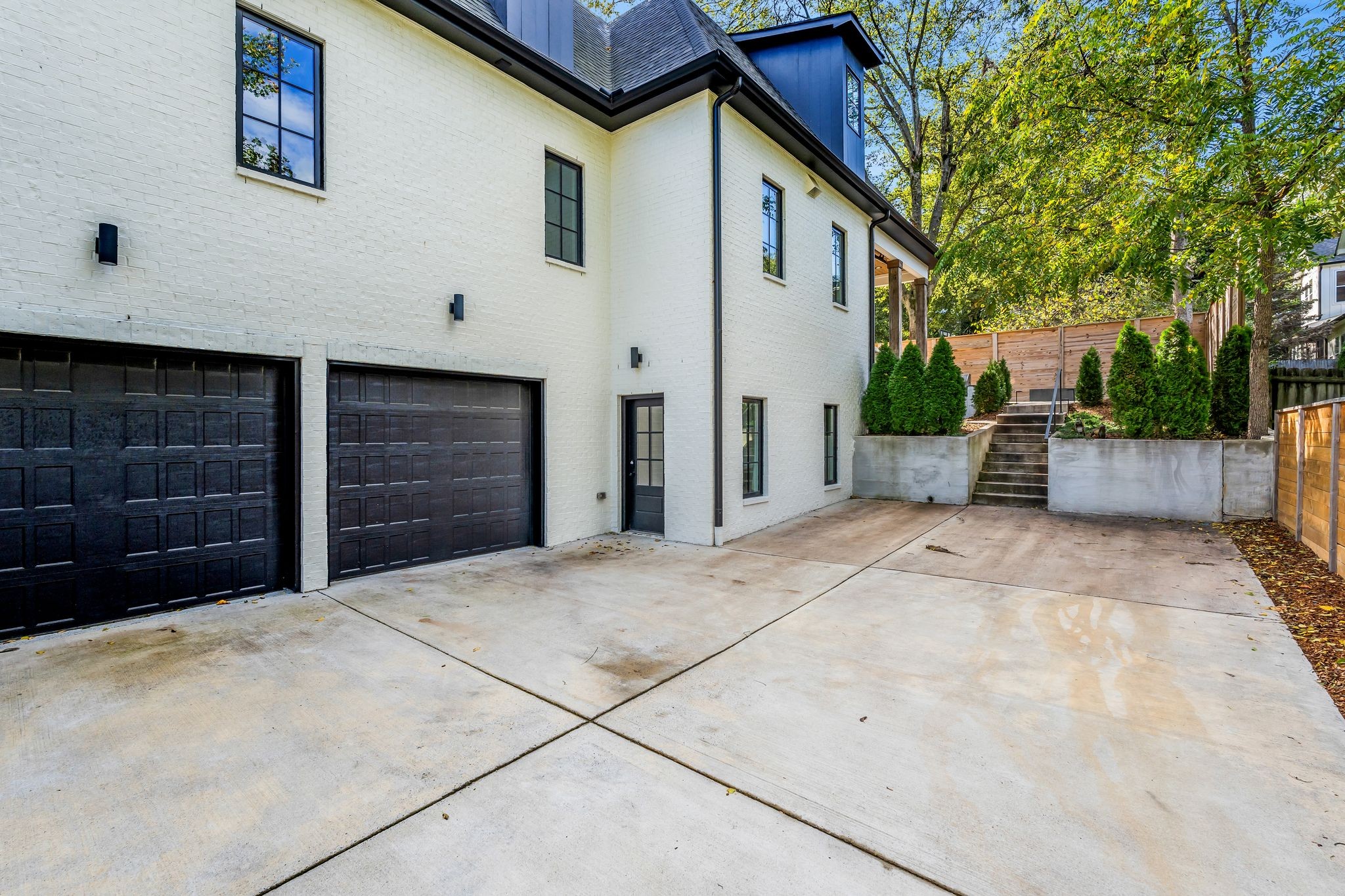 3425 Pleasant Valley Rd