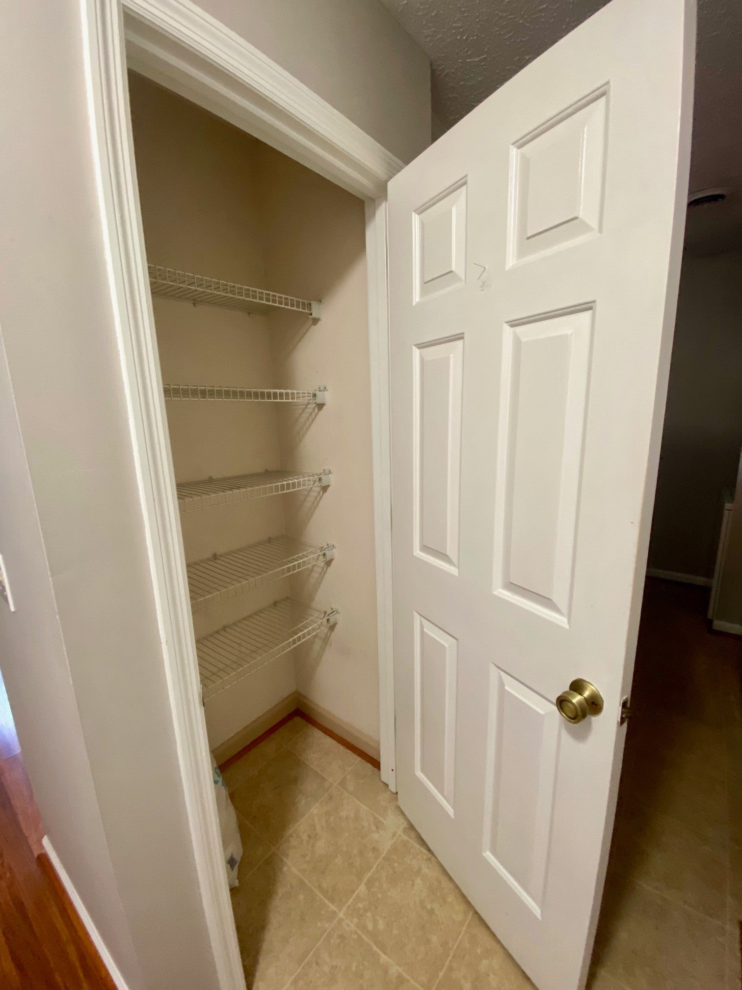 219 Village Cir W