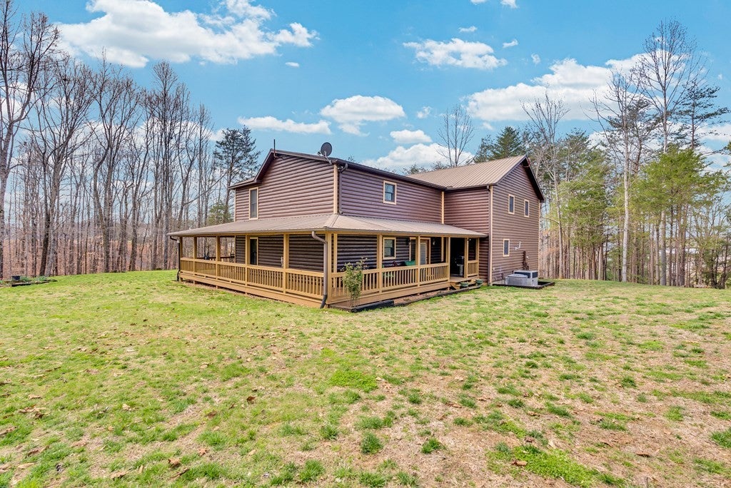 465 Hickory Ln