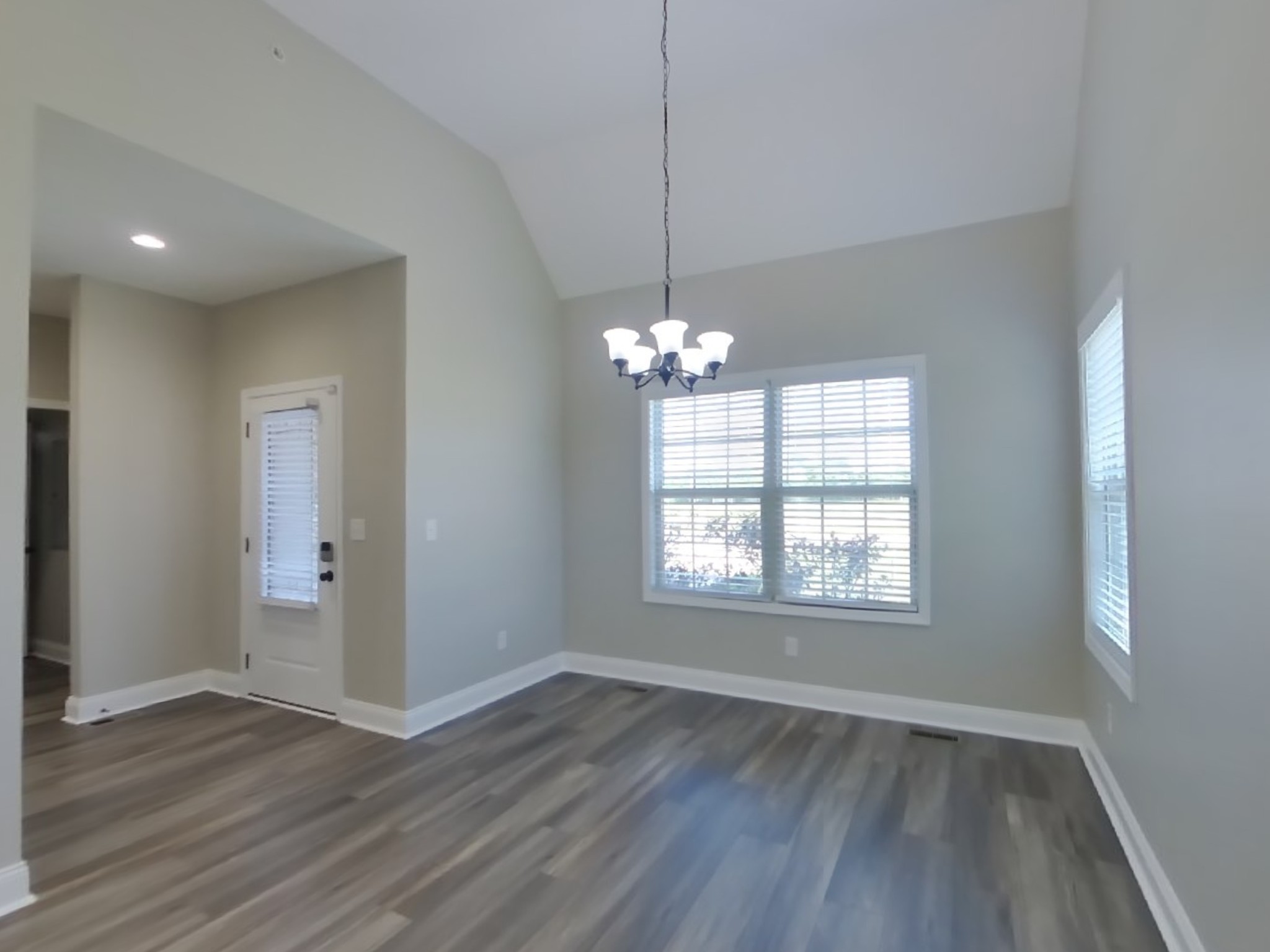 109 Jesse Dr