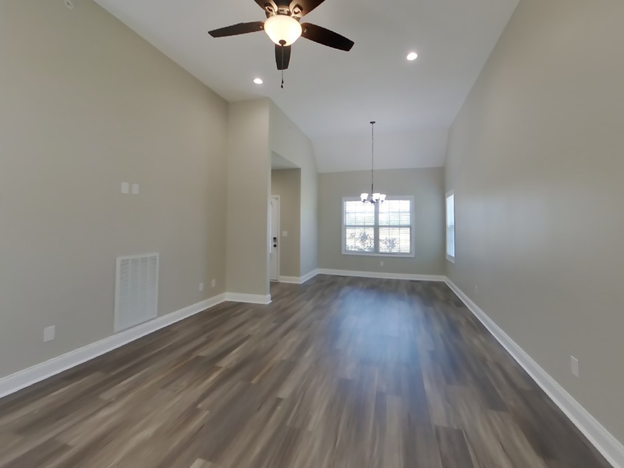 109 Jesse Dr
