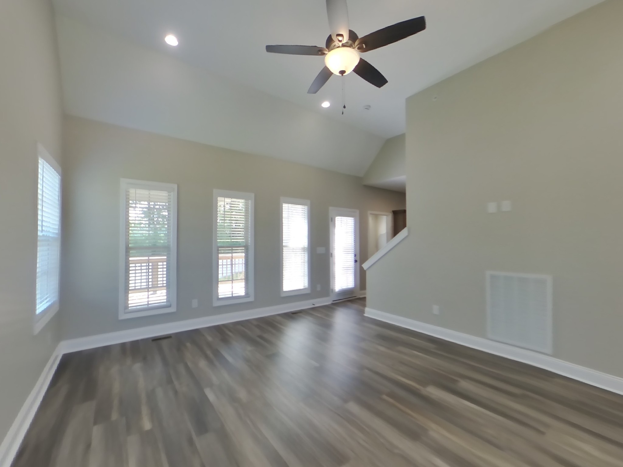 109 Jesse Dr