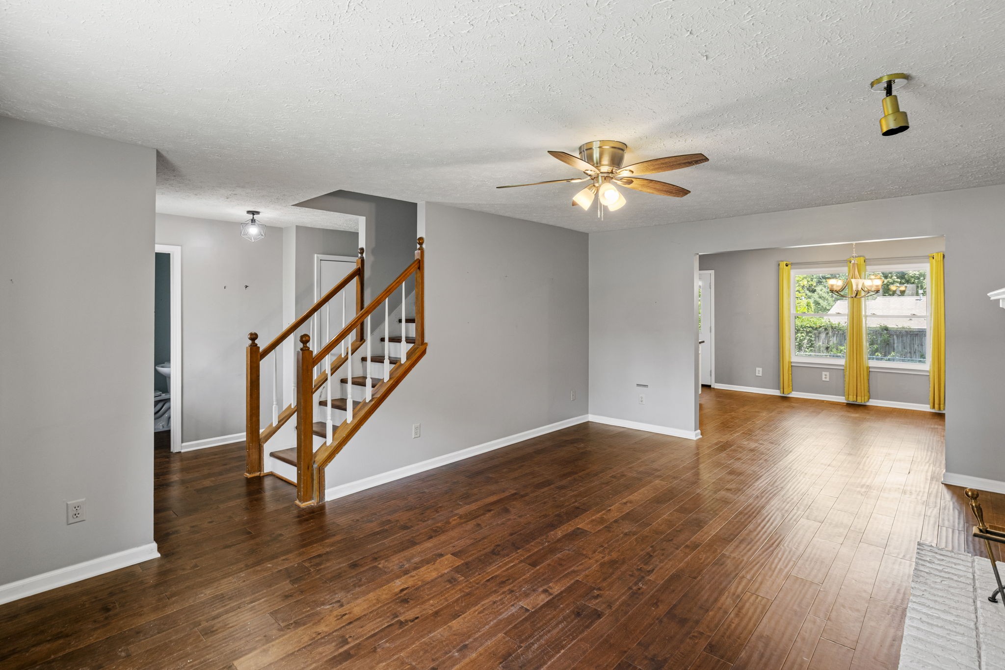 325 Brandiwood Ct