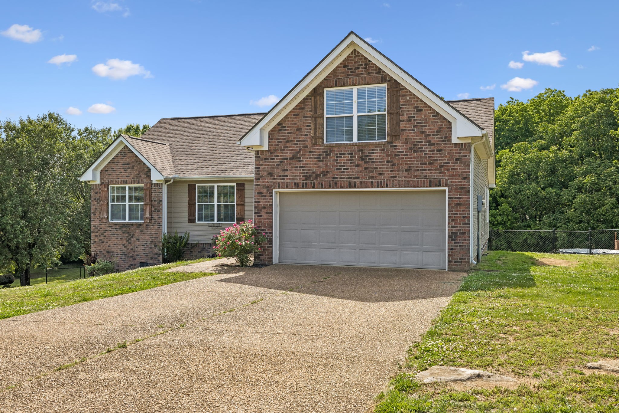 652 Charles Ln