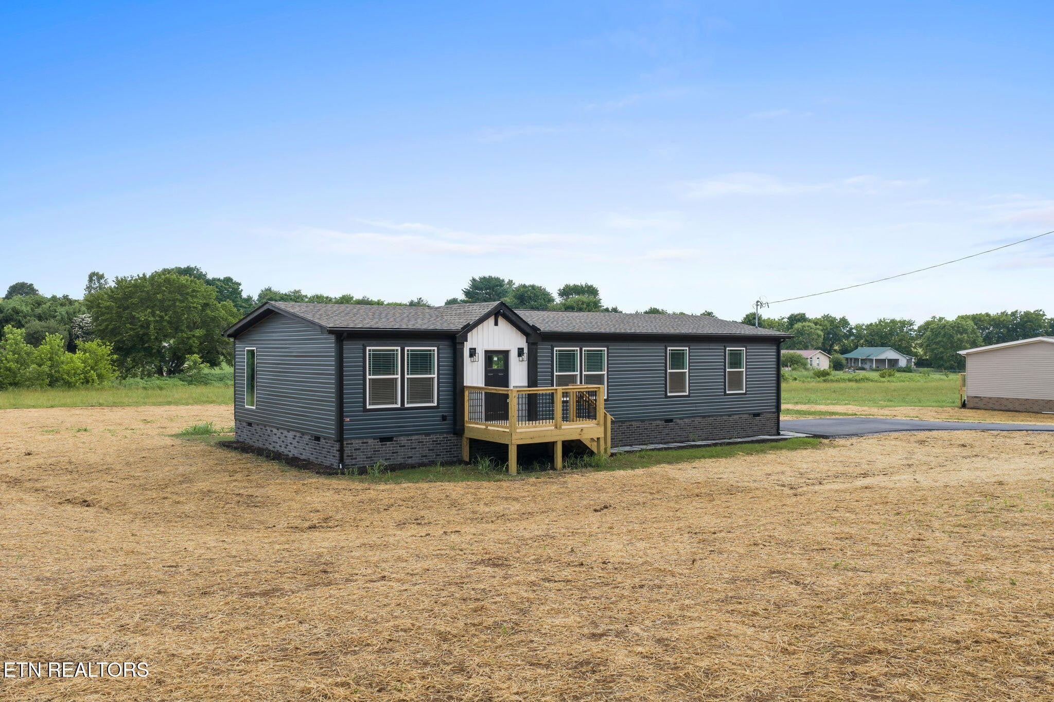 3207 Sweetwater Vonore Rd