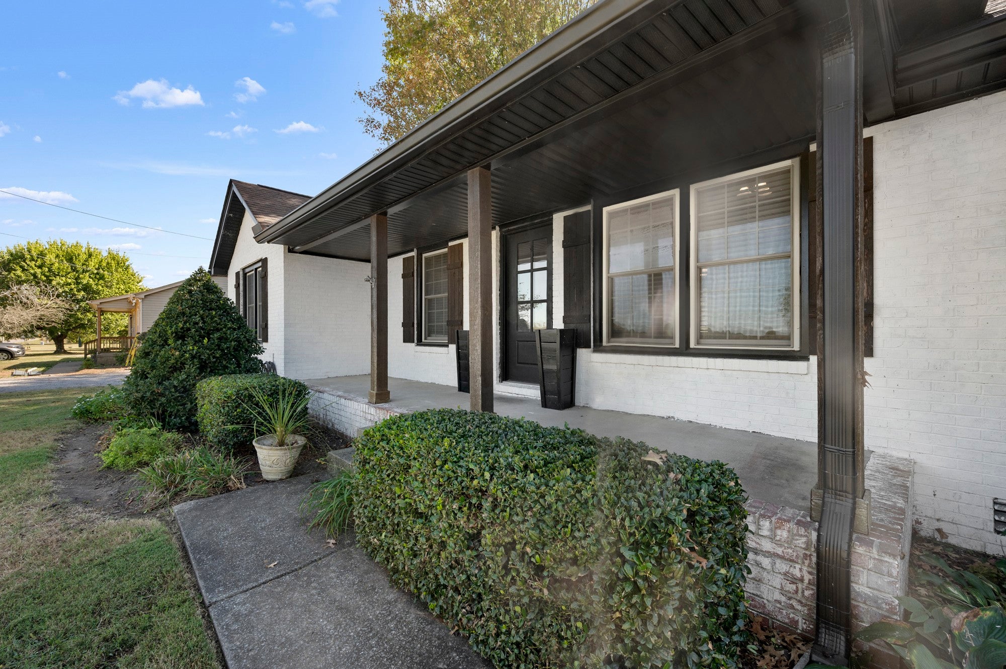 1841 Thompson Rd