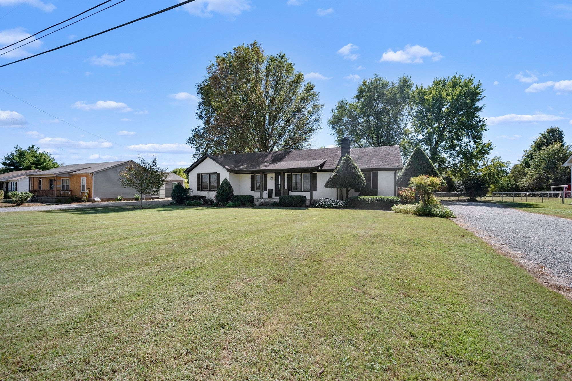 1841 Thompson Rd