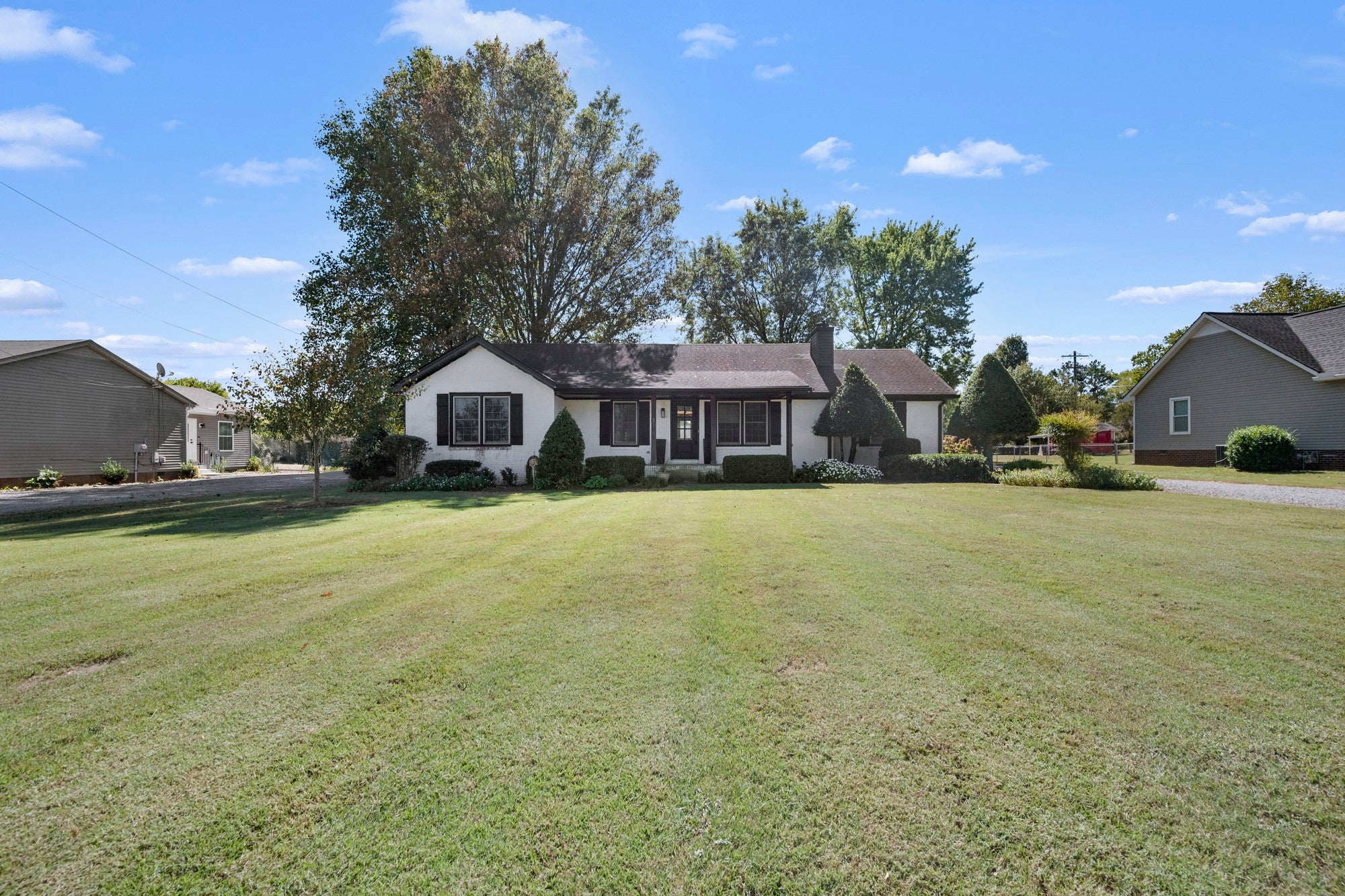1841 Thompson Rd