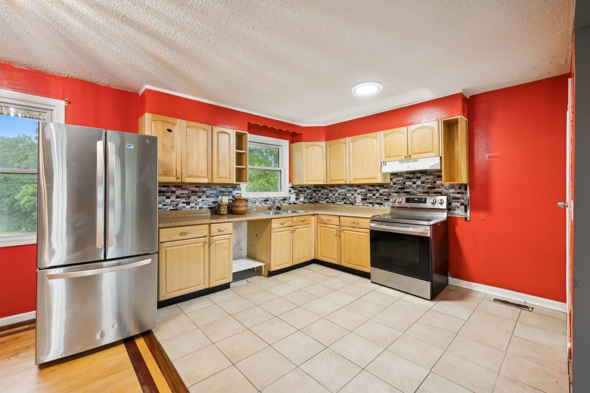 102 Evergreen Ct