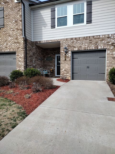 423 Palmetto Dr Columbia TN 38401