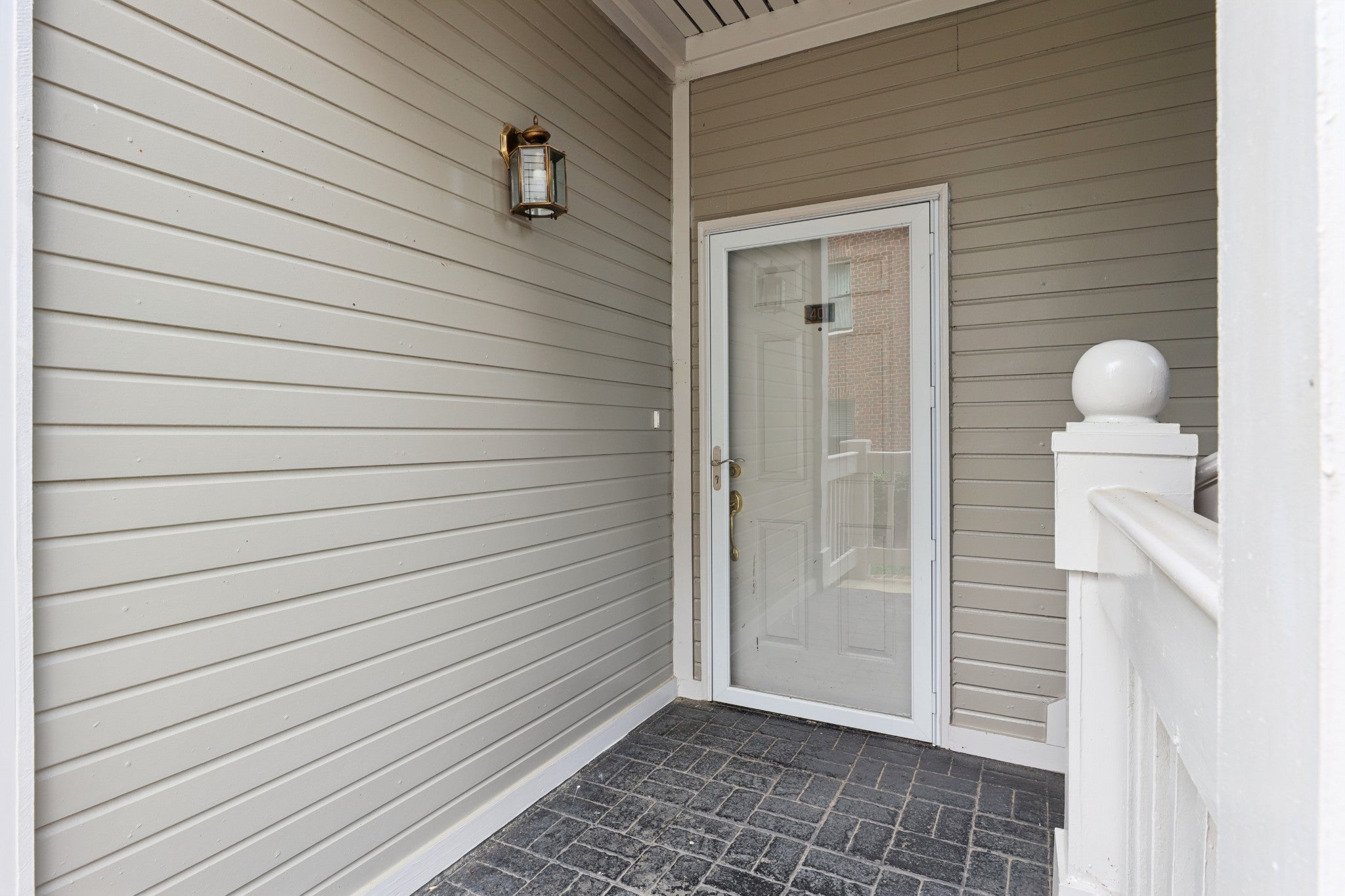 401 Ashlawn Ct
