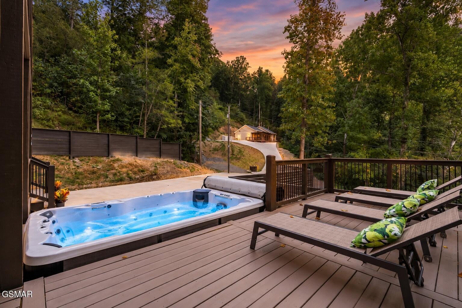 752 Loop Road