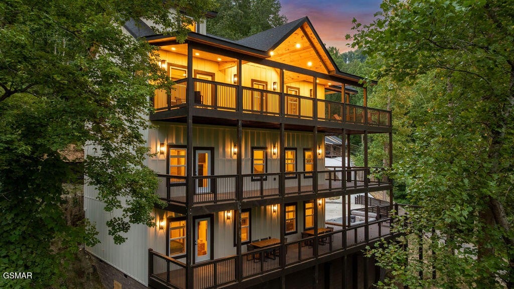752 Loop Road
