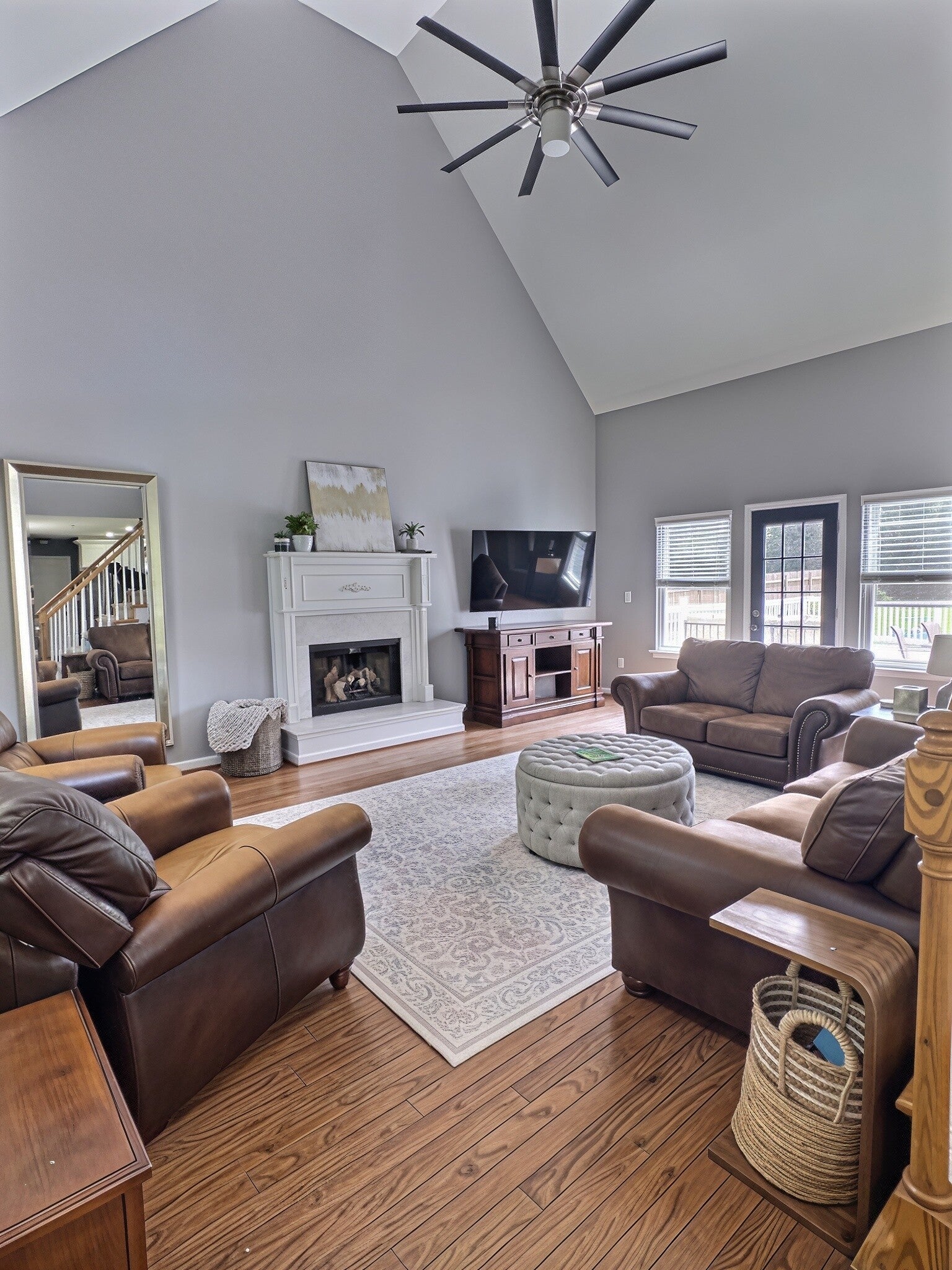115 Spicer Ct