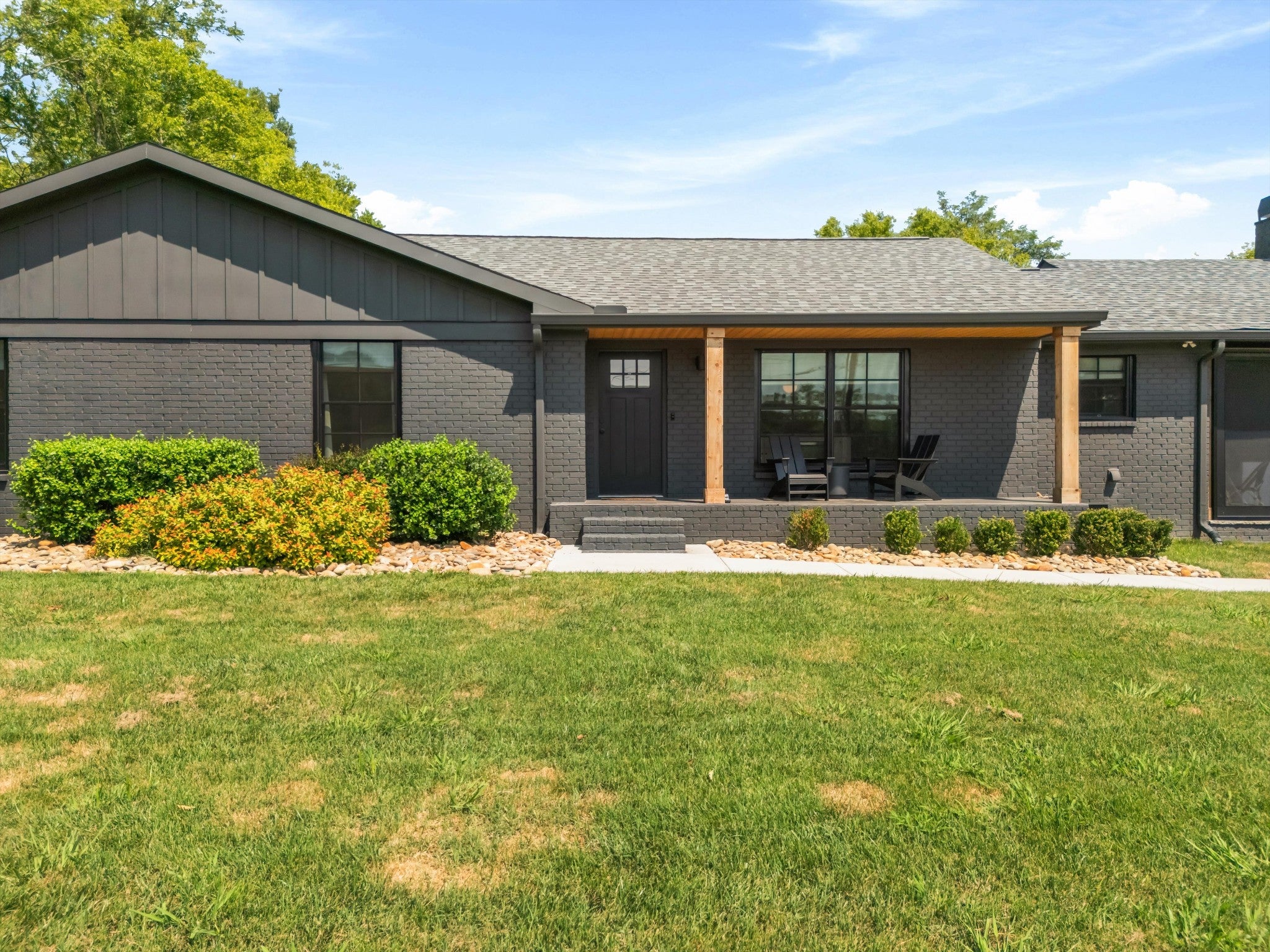 3-bed home for sale in Franklin, TN 37067, 6236 Les Waggoner Rd 6236 Les Waggoner Rd, Franklin TN 37067 3-bed home, photo 2 of 60