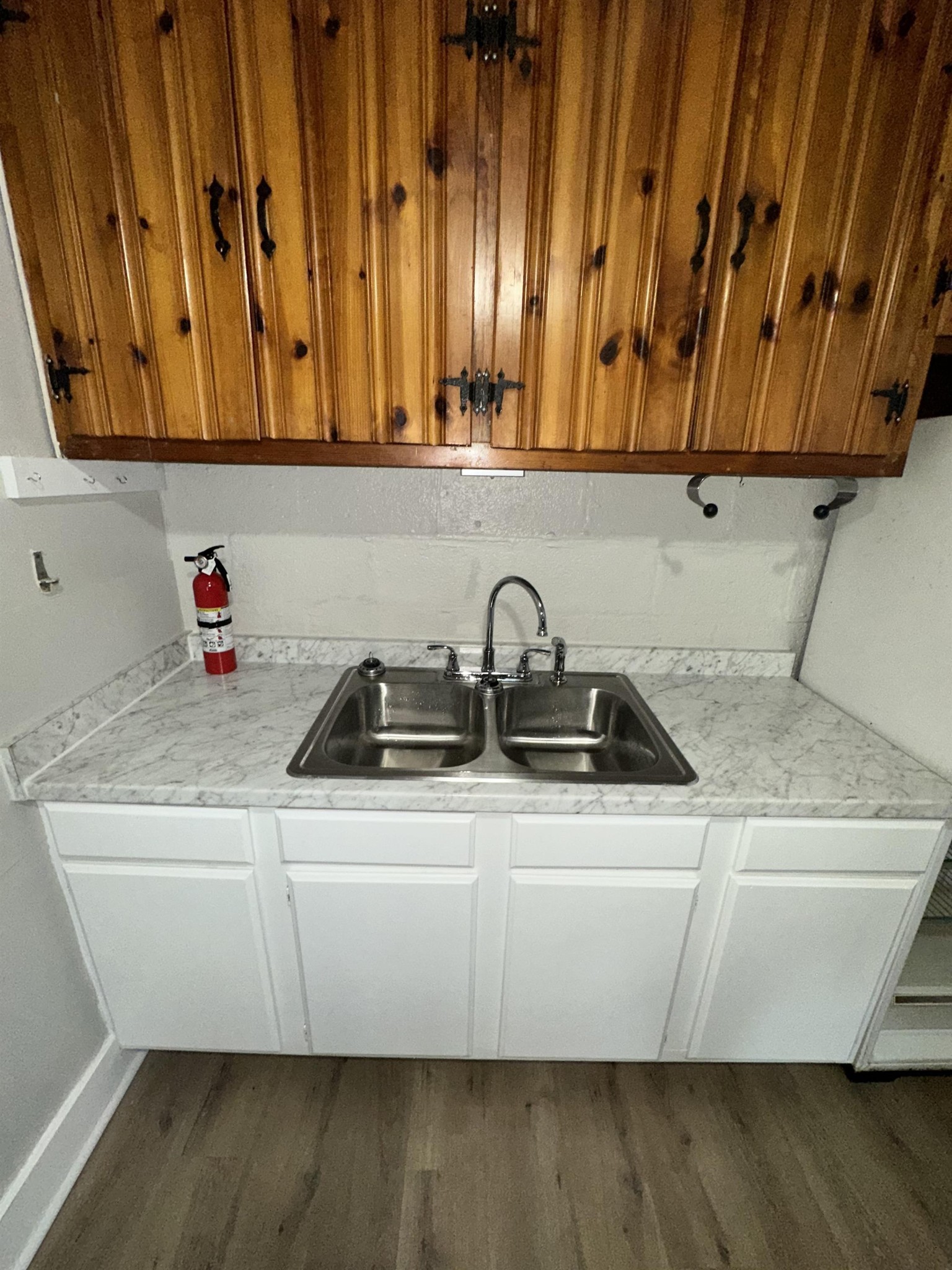 1517 Sweetbriar Ave C