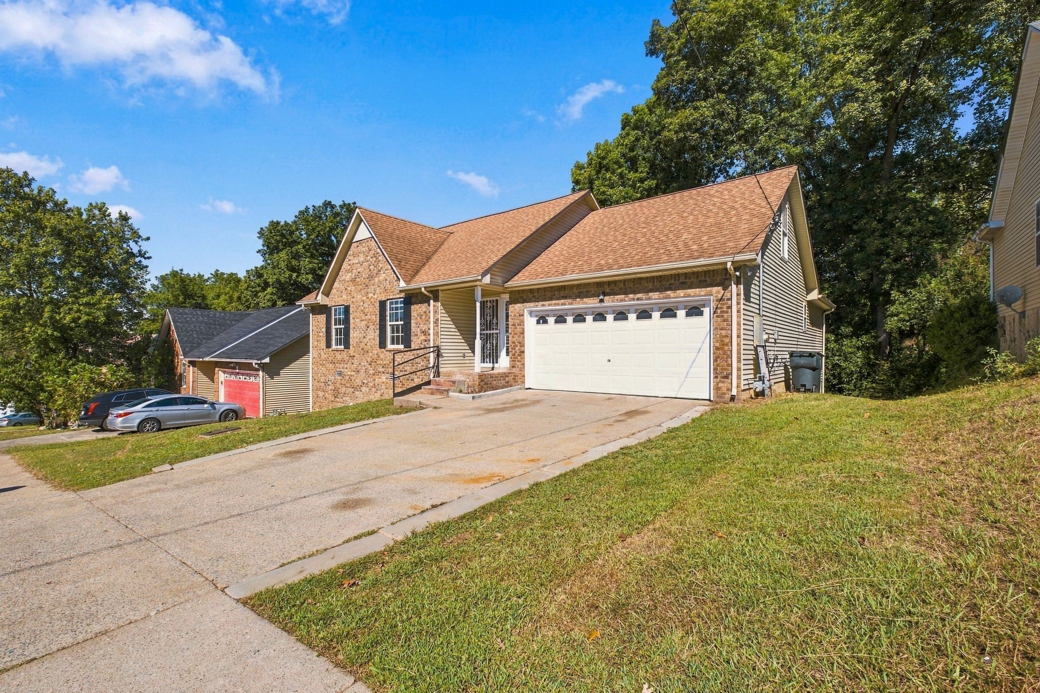 1032 Blue Mountain Ln