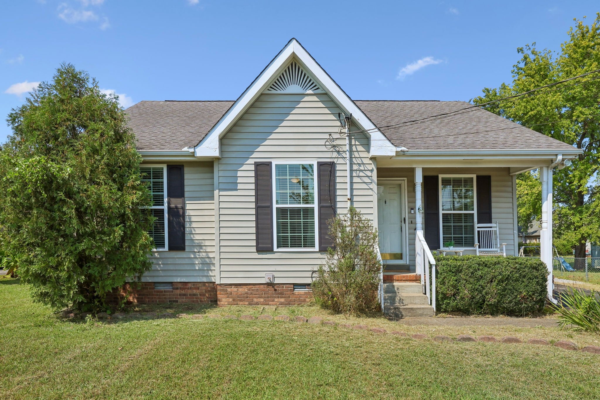 1316 Raden Dr