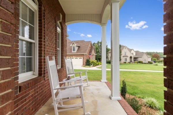 323 Ridgecrest Dr
