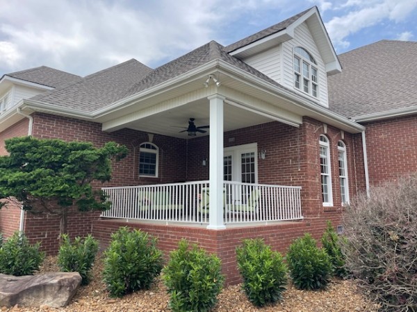323 Ridgecrest Dr