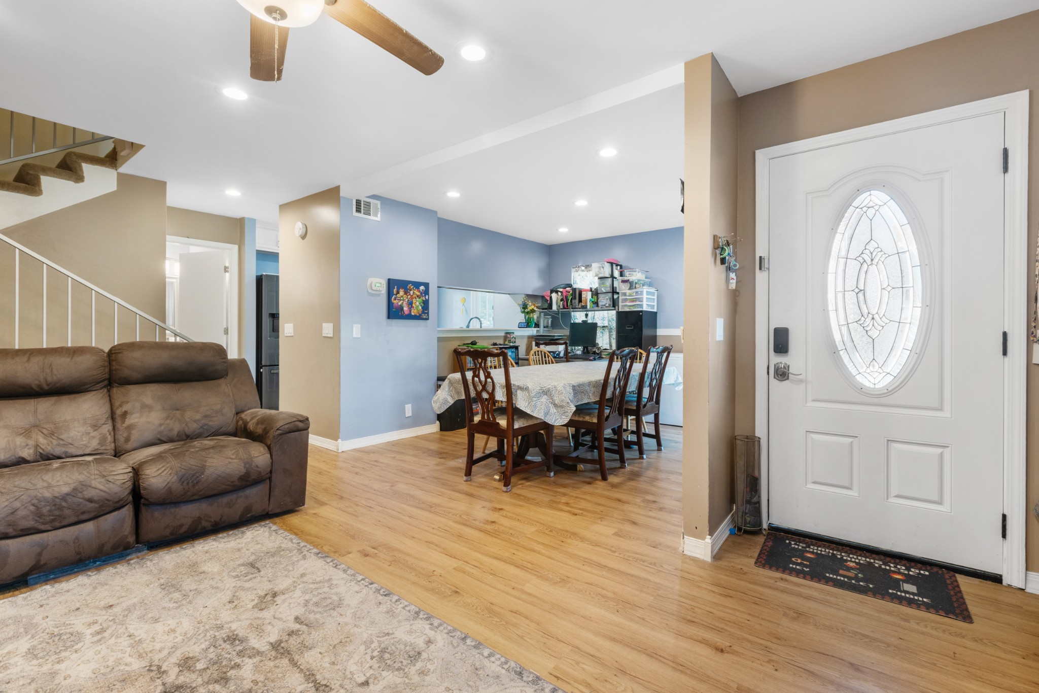 4302B Baton Rouge Dr