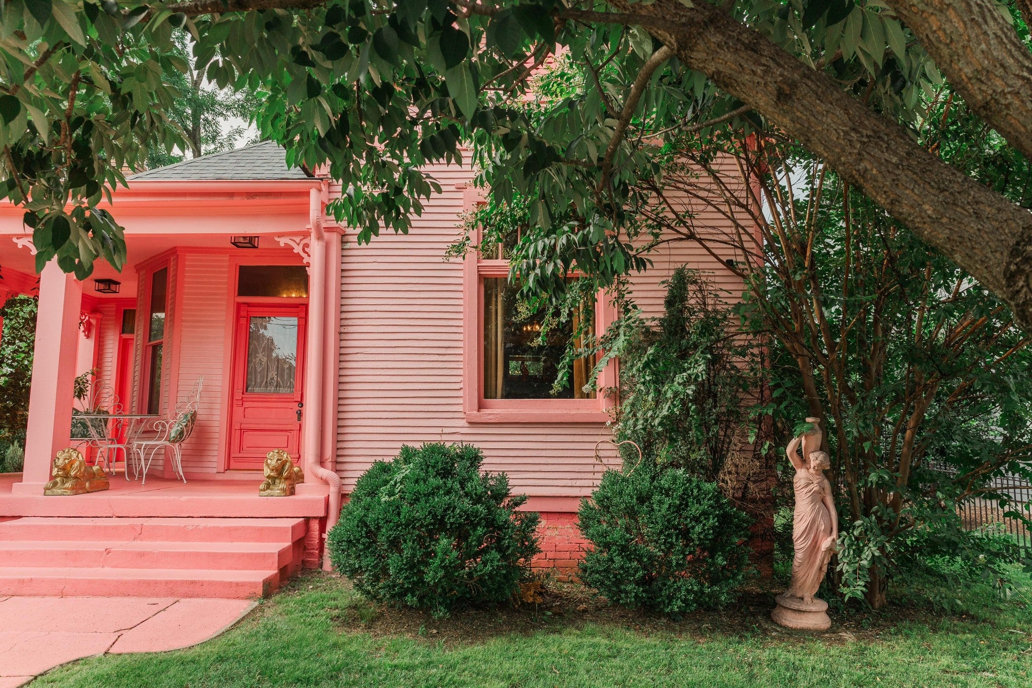 2001 Eastland AVE
