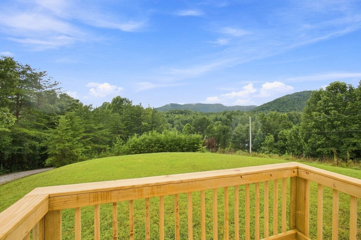 358 Silcox Rd