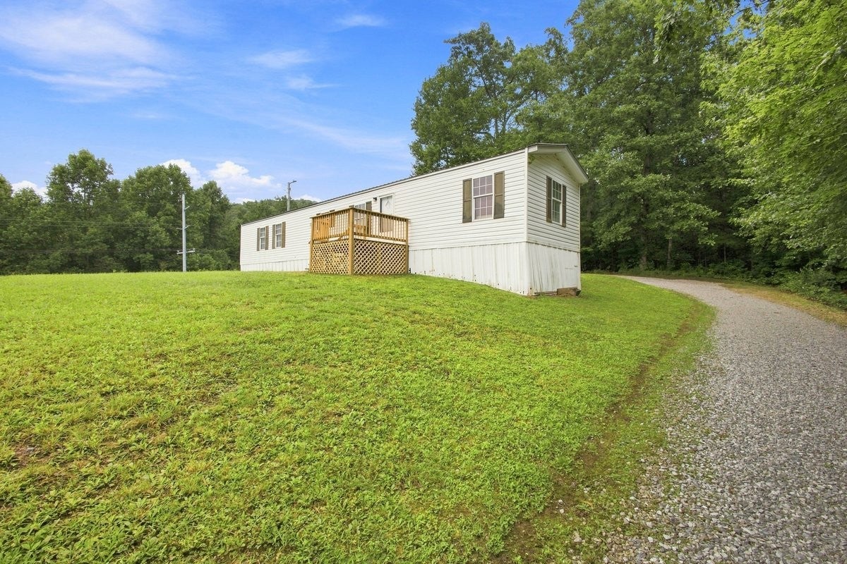358 Silcox Rd
