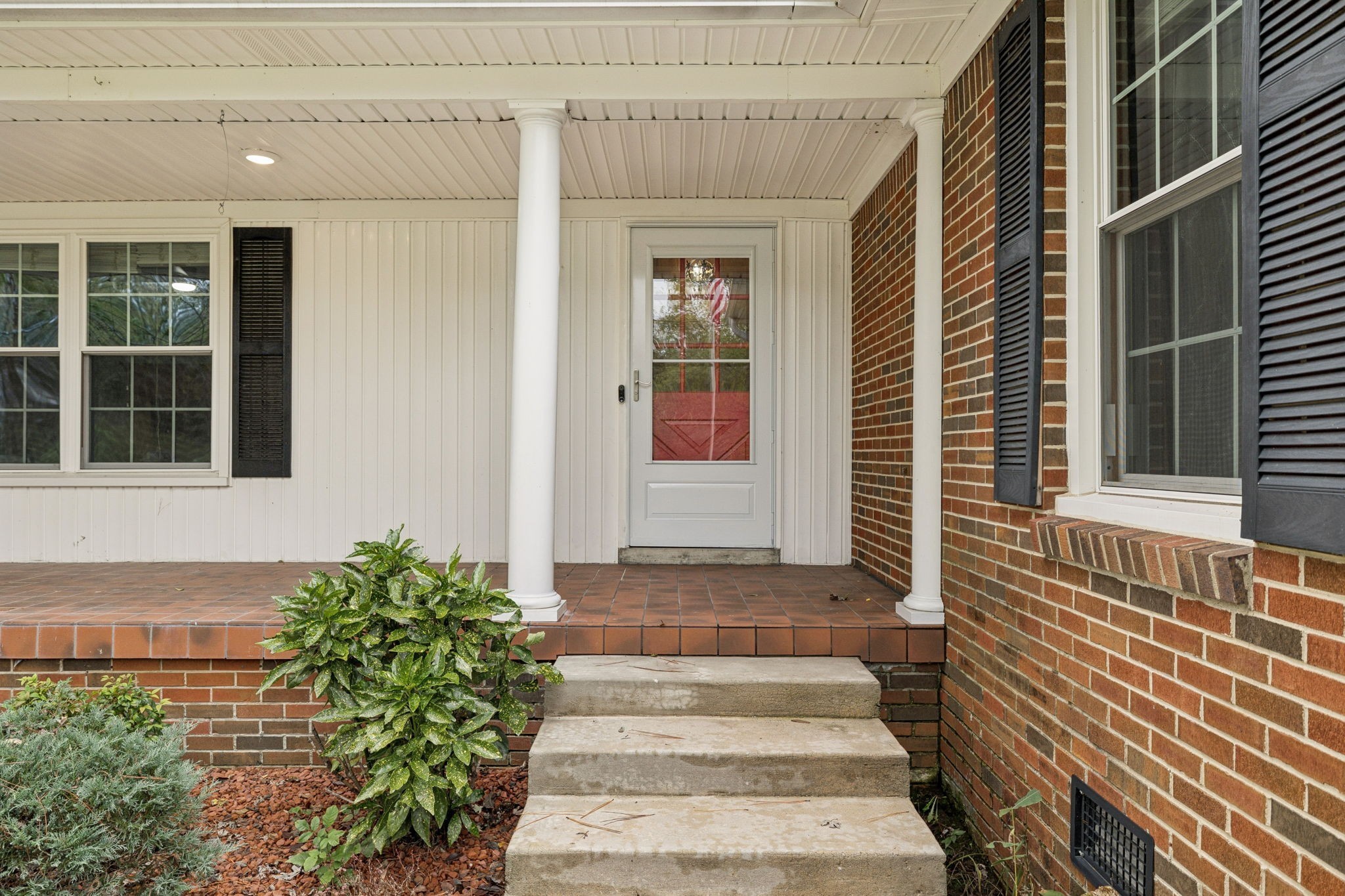 202 High St