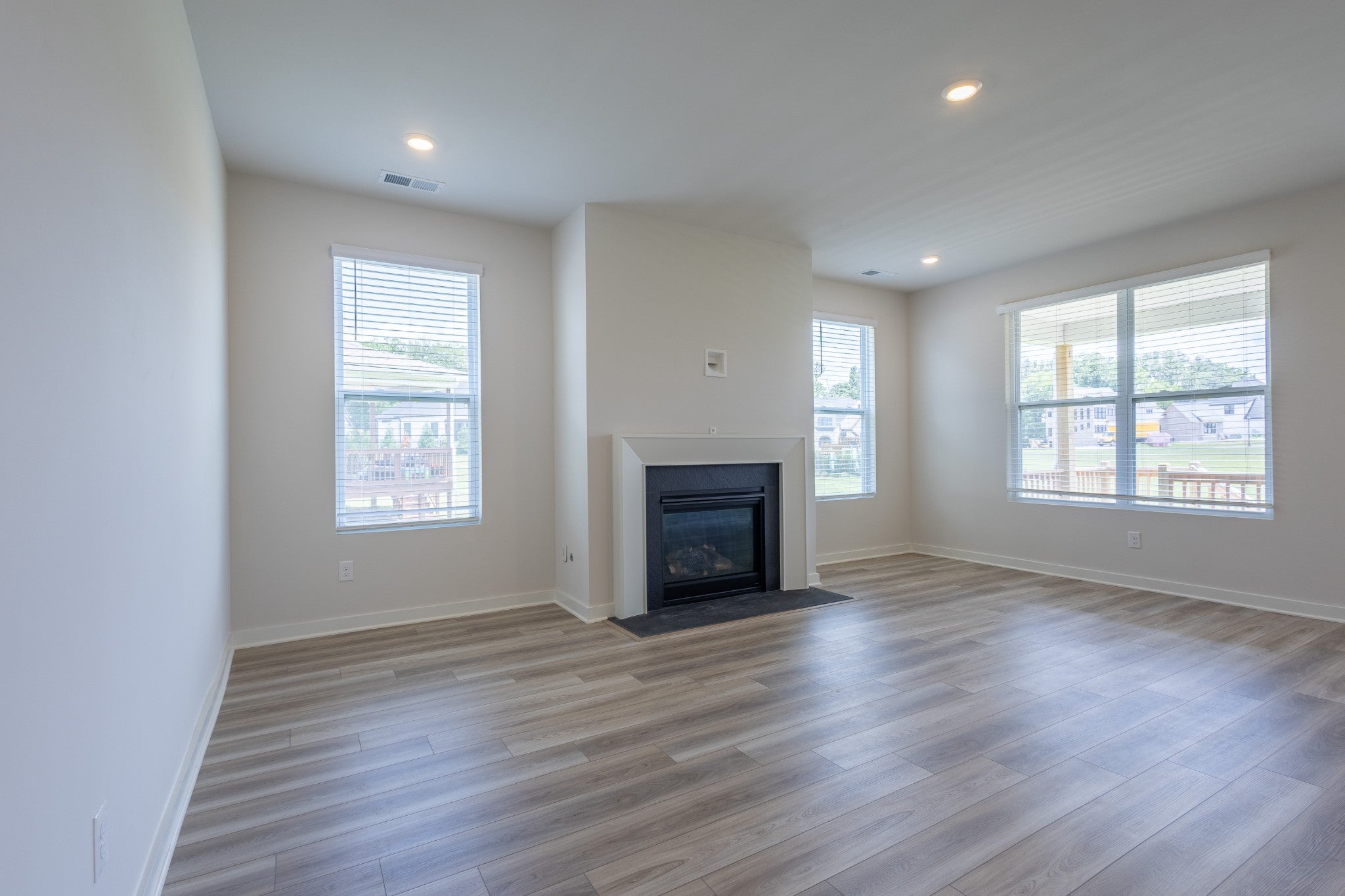 1442 English Oak Dr
