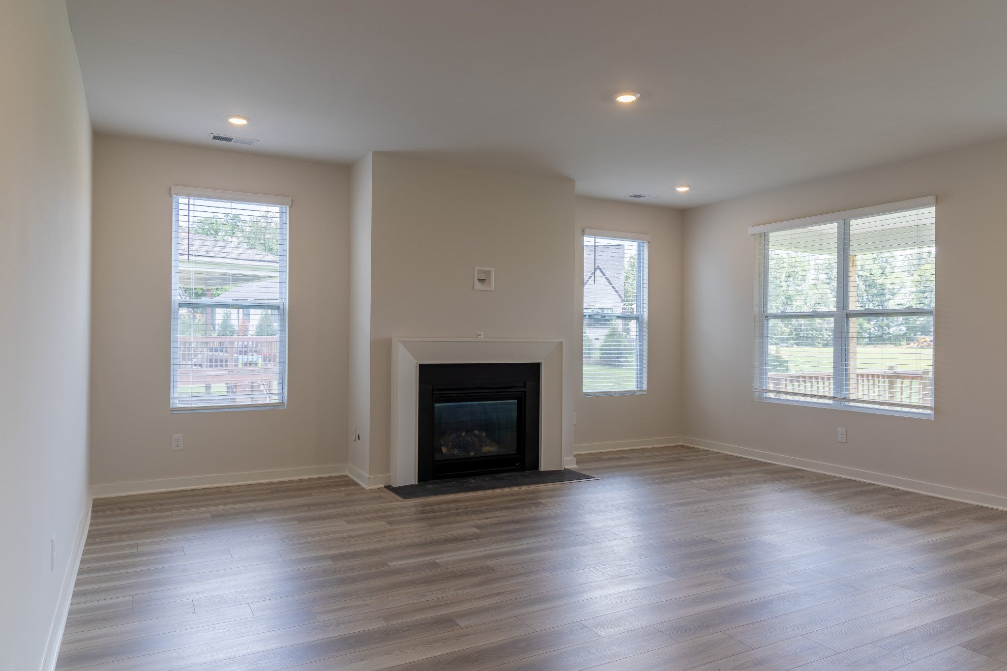 1442 English Oak Dr