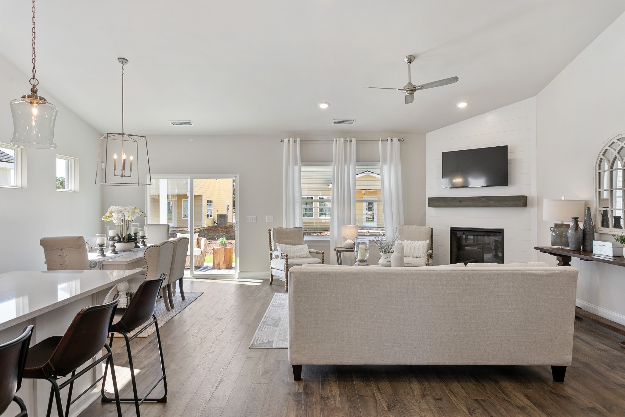 1025 Riverview Run