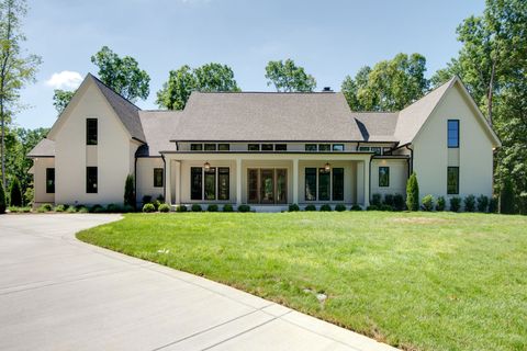 Photo of 6033 Stone Cliff Ln, Franklin, TN 37064 (MLS # 2672146)