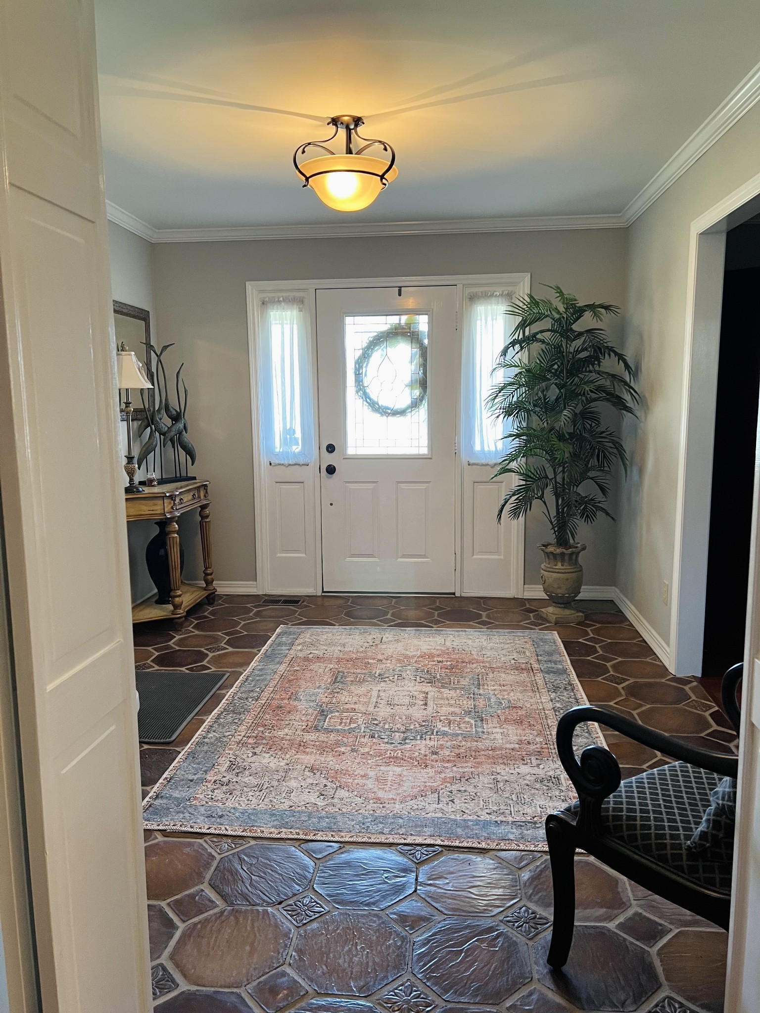 115 Lakeview Trl
