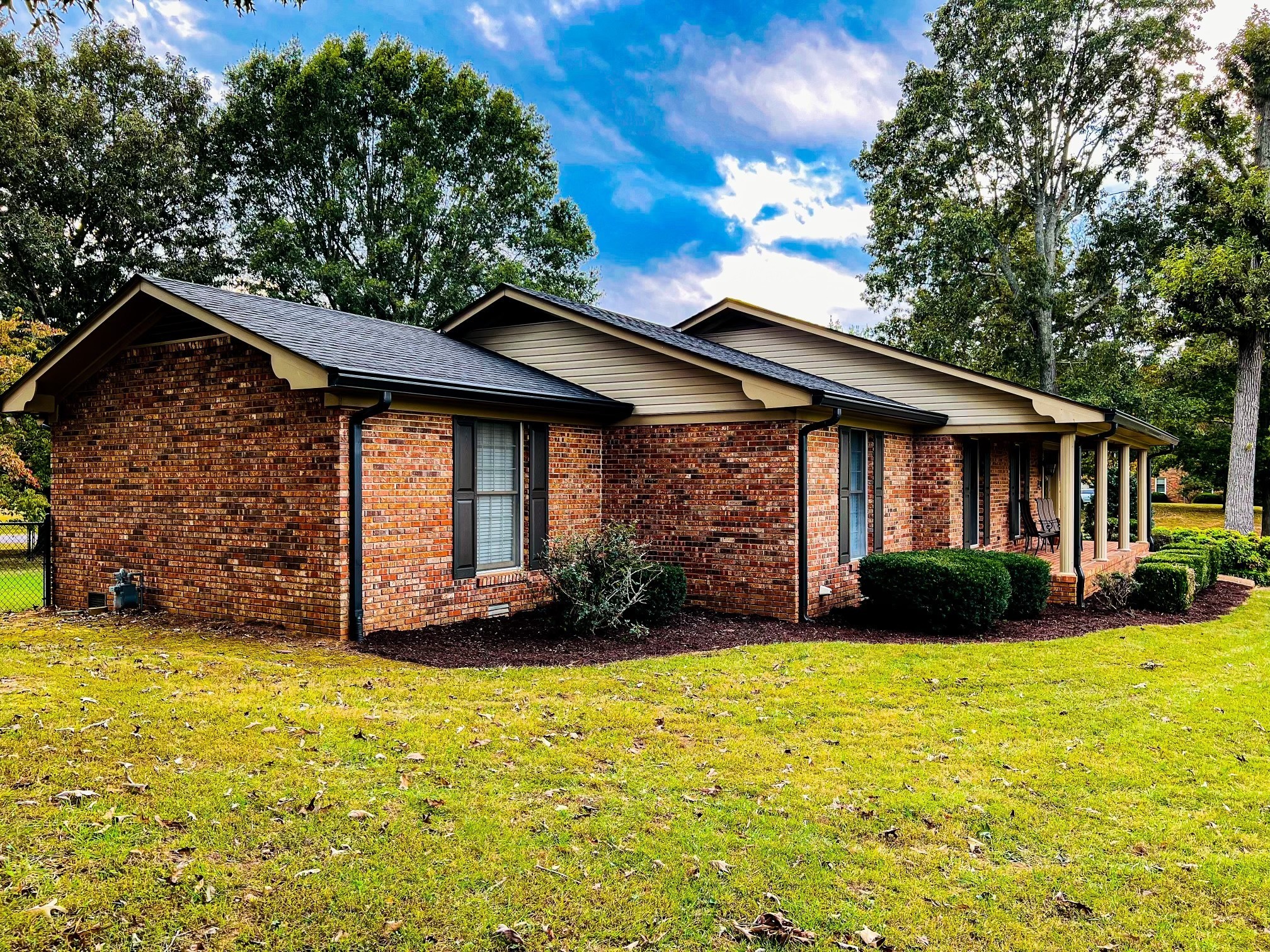 115 Lakeview Trl