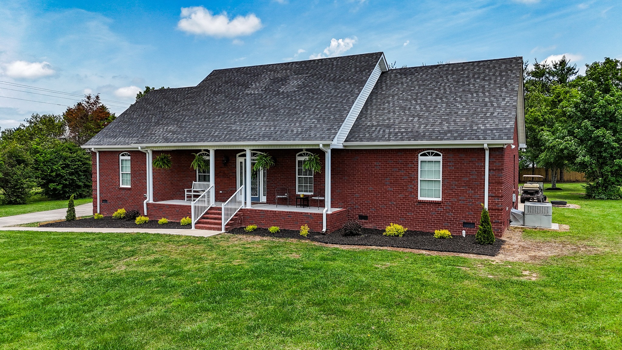 215 Highway 82 E