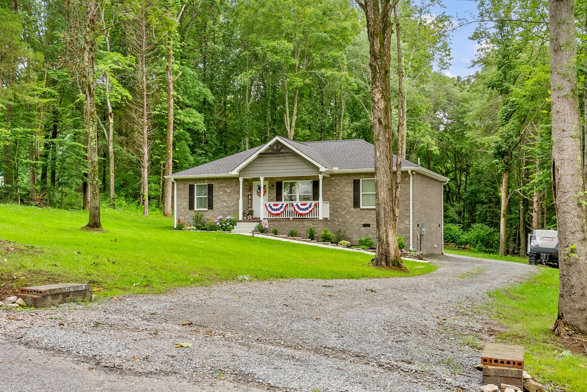 516 Cedarcrest Dr