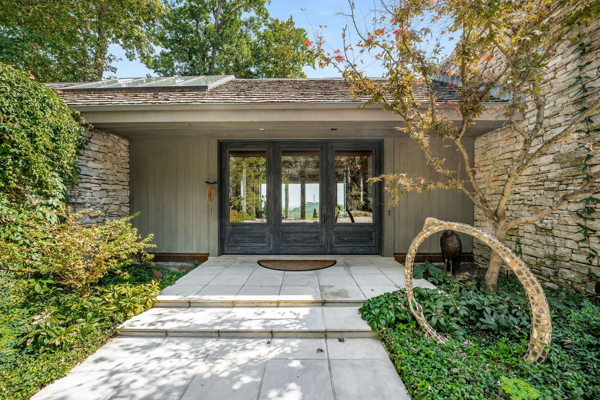 5412 Stanford Dr