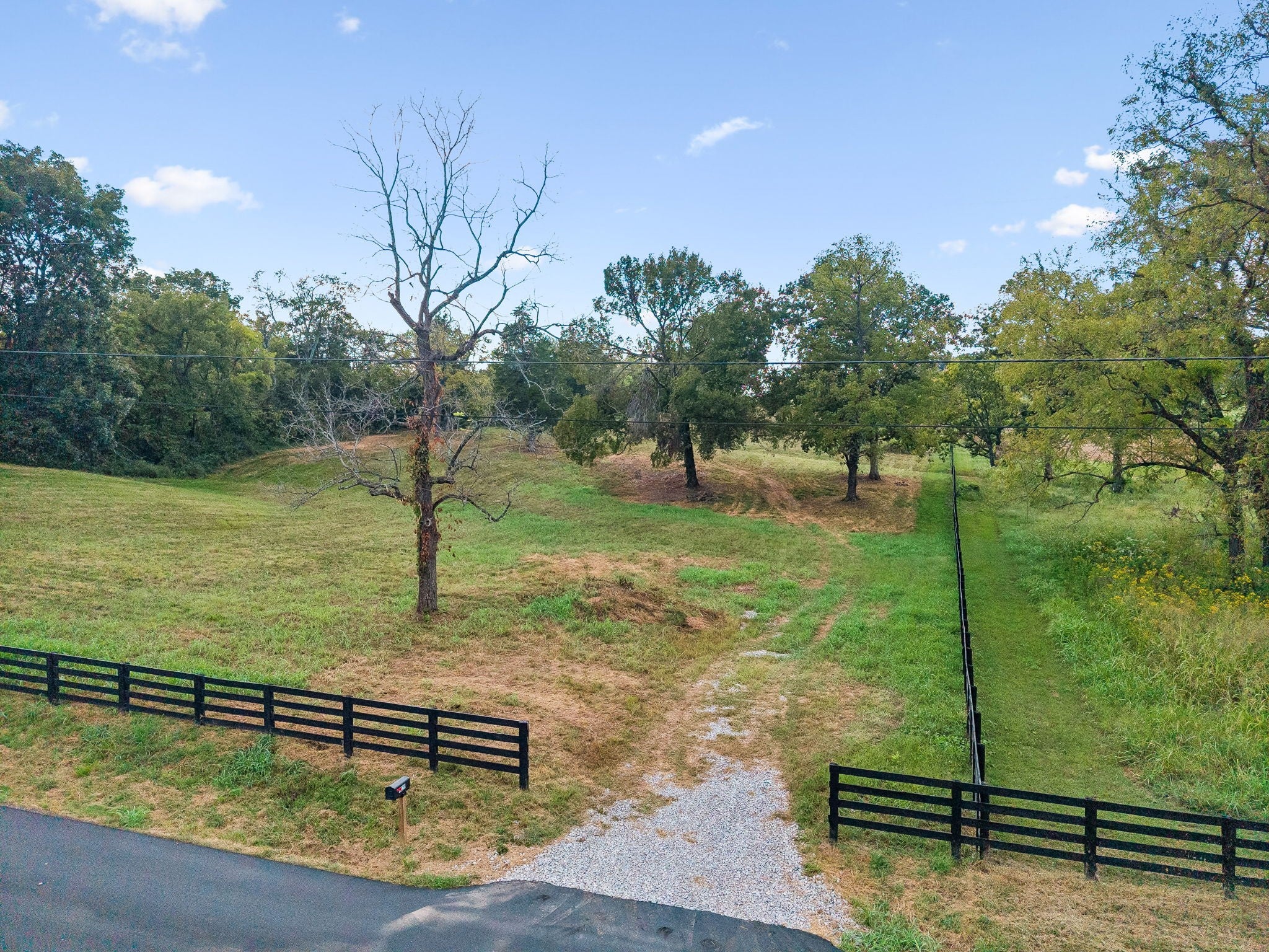 1025 Tulloss Rd