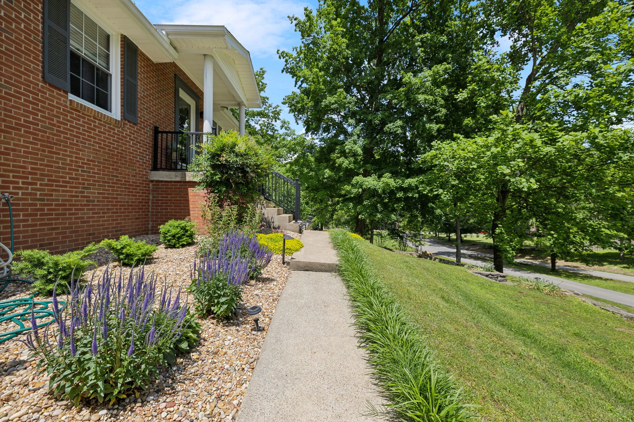 1148 Green Valley Dr