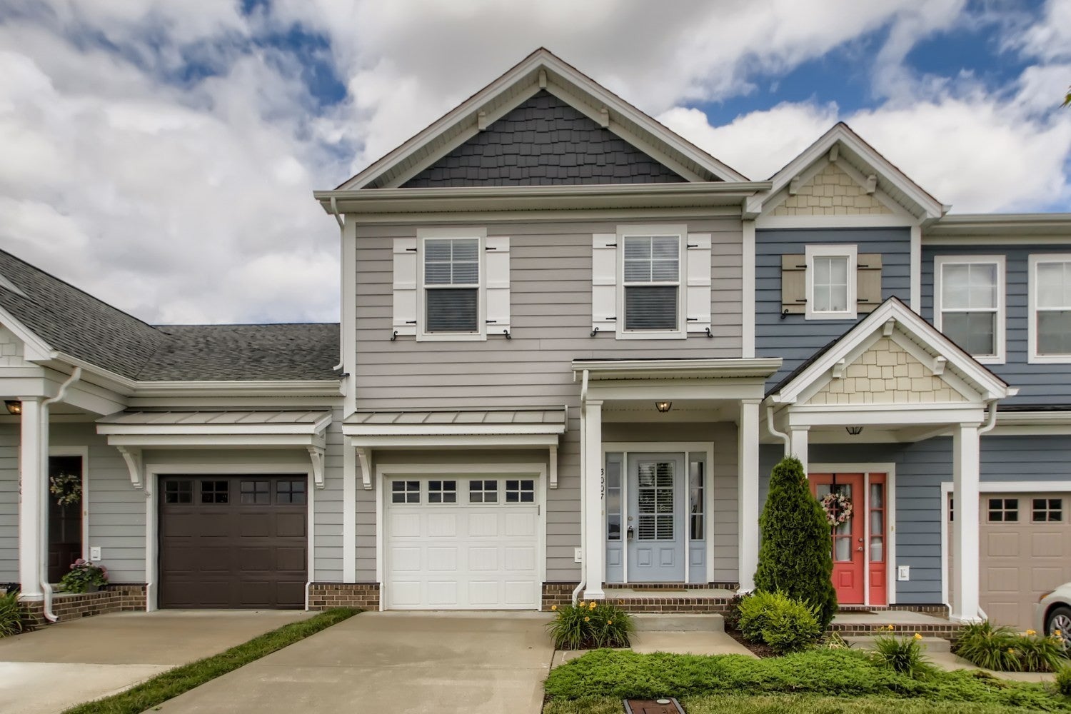 3.0-bed rental at 3007 Blueberry Ln