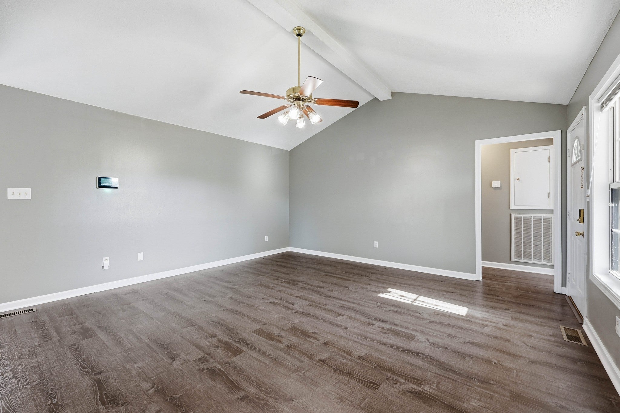 205 Sheridan Cir