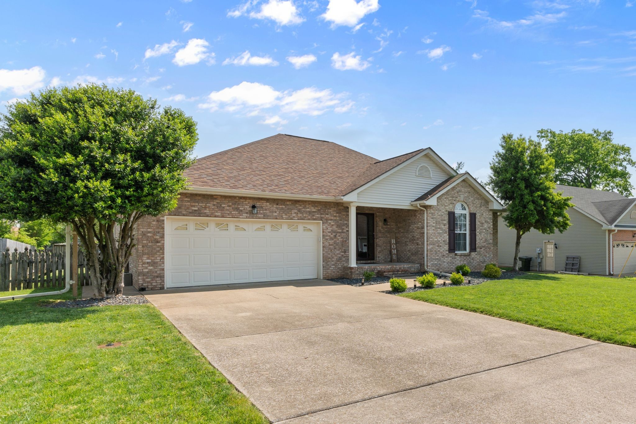917 Lone Oak Dr