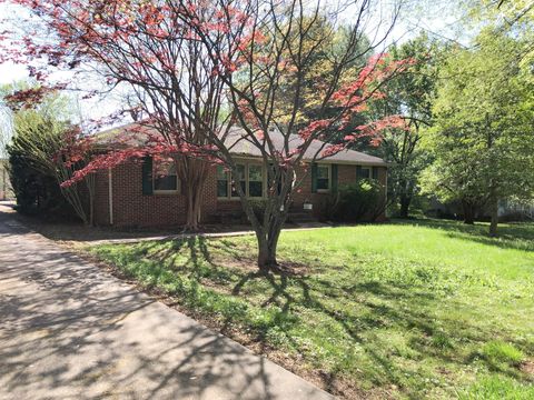811 Cumberland Dr Winchester TN 37398