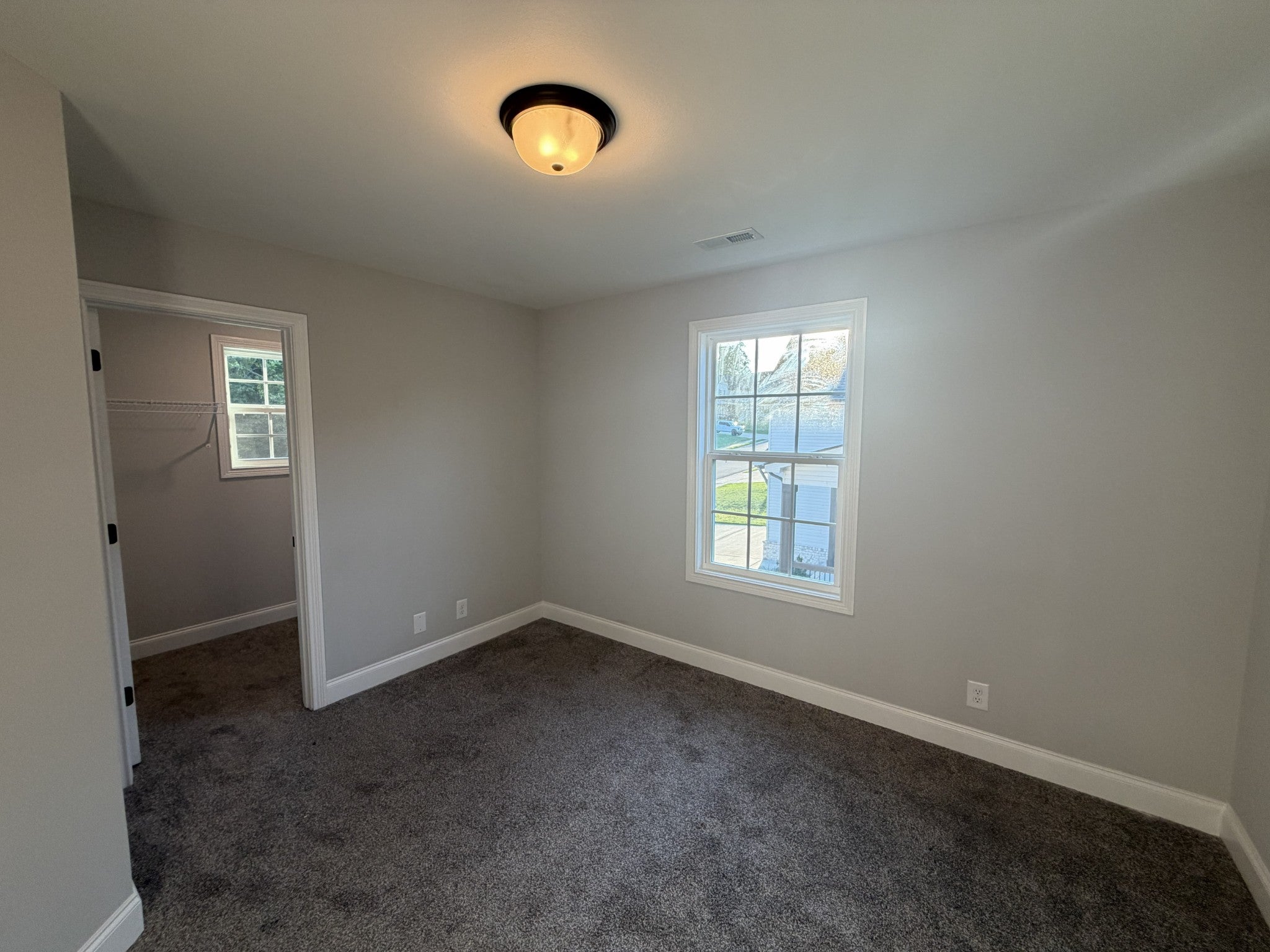 3084 Timberdale Dr
