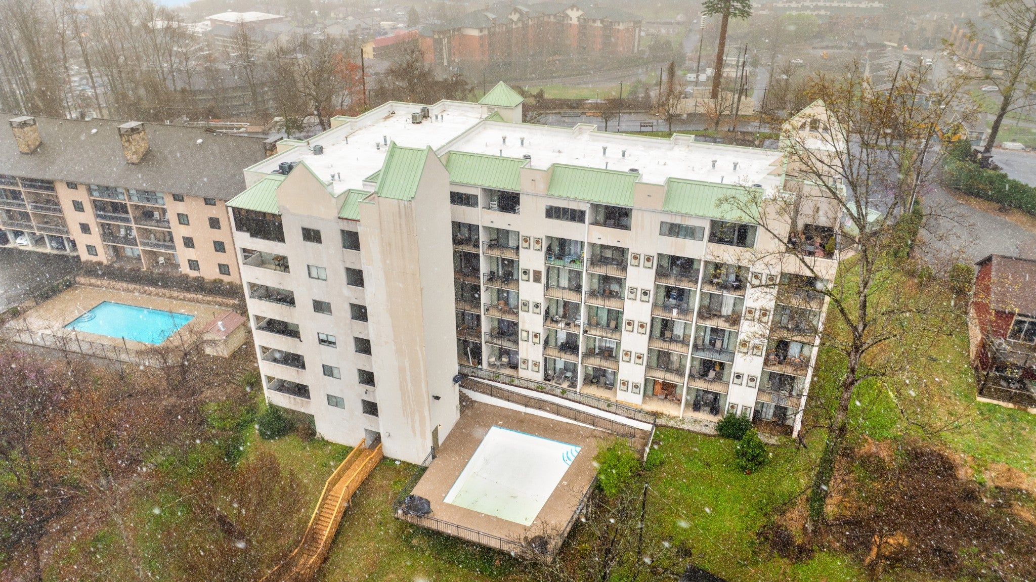 354 E Holly Ridge 301