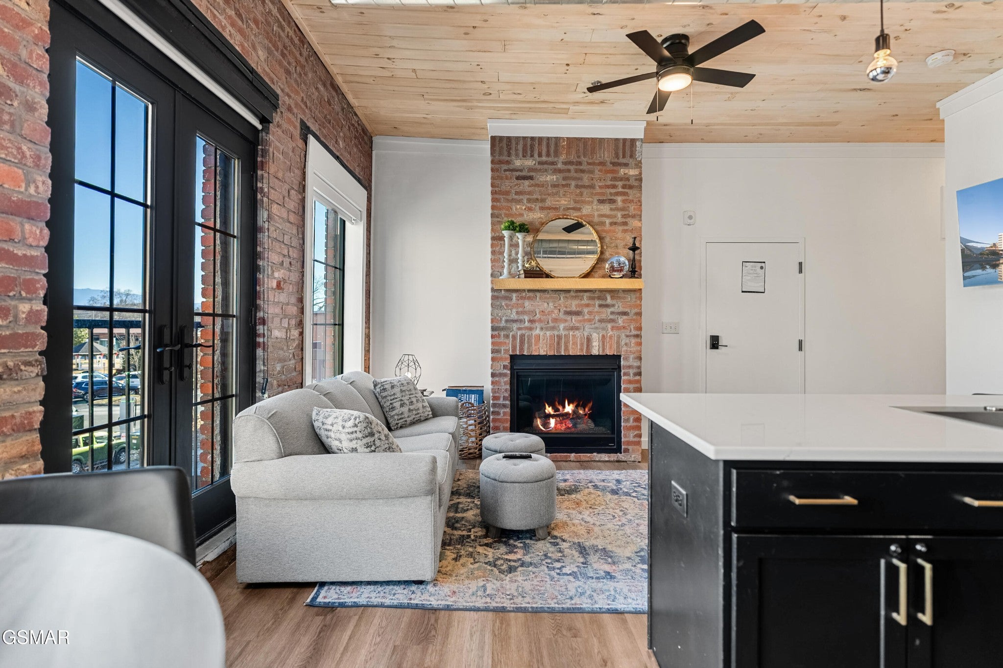 118 Court Avenue 5