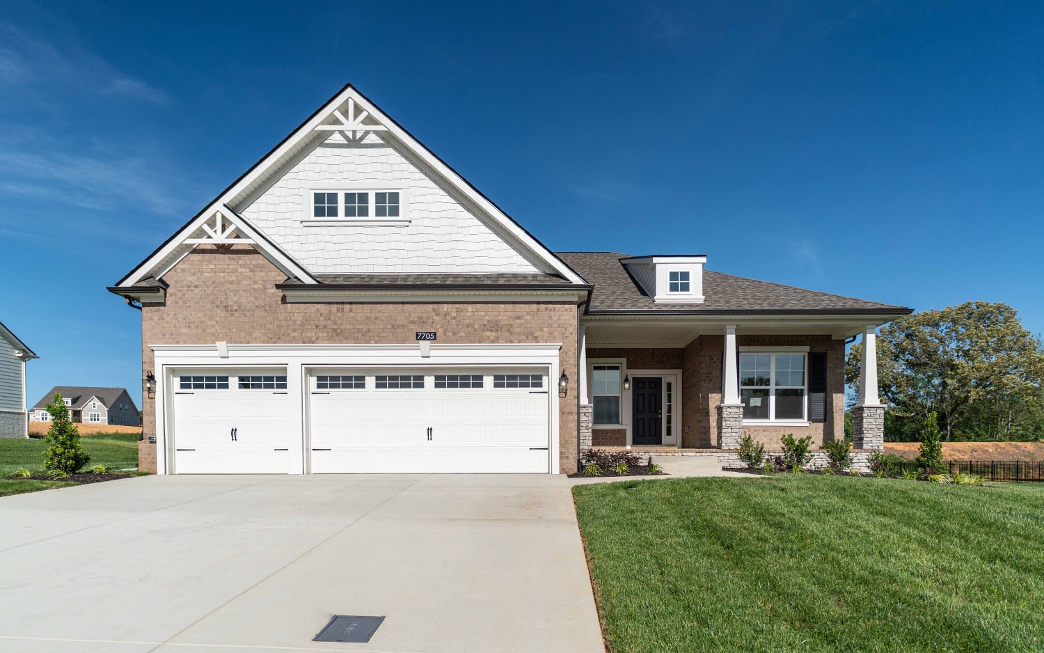 7705 Woodford Dr