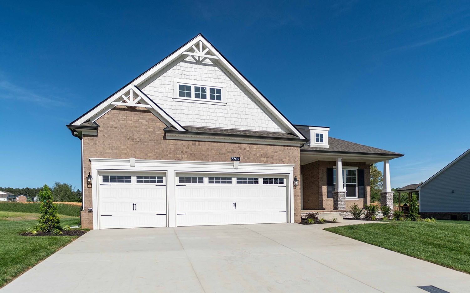 7705 Woodford Dr
